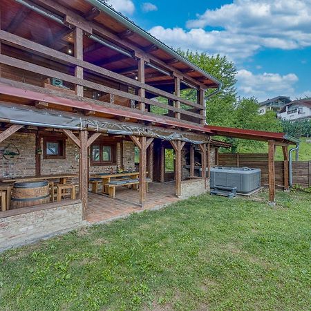 Holiday Home Primus Jastrebarsko Luaran gambar